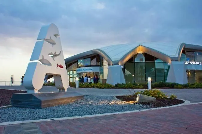 Kennedy Court - Prime Location - Bus Terminus